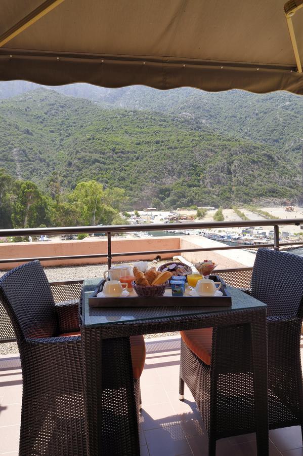 Hotel & Restaurant Le Belvedere Porto  Zewnętrze zdjęcie